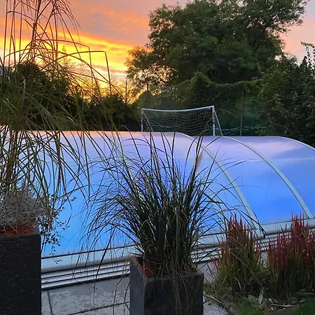 Pool & Dom wakacyjny Markkleeberg