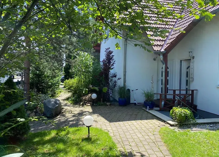 Pool & Holiday home *