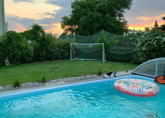 Holiday home Pool & Markkleeberg