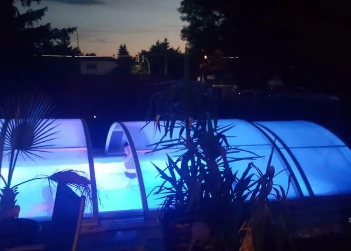 Pool & 펜션 *